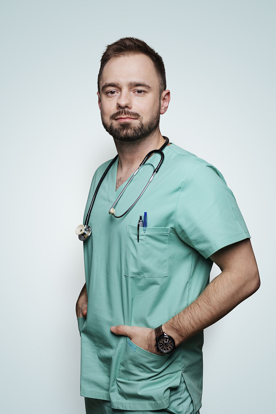 Dr. Thiago